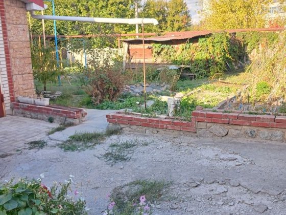 Здається  великий будинок Балабине можна військовим