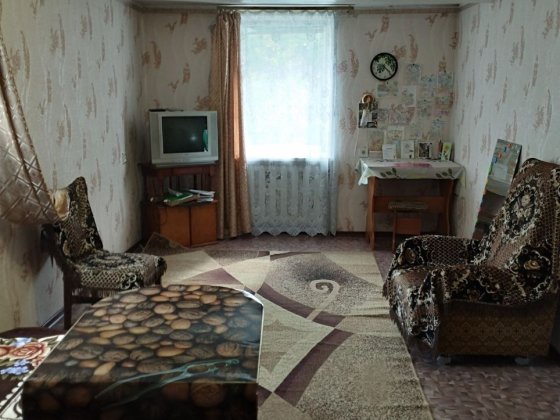 Сдам в аренду кімнату на короткий термін,тількі жінкам.