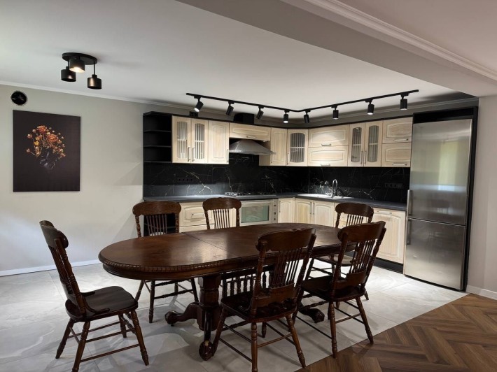 Будинок 420м² та 5 соток вул. 4 Садова 5км до Славутич Осокорки - фото 1