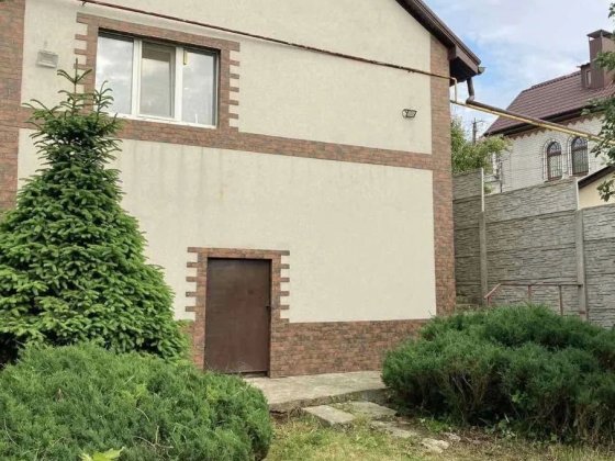 Дом на пр. Поля р-н ул. Бериславской центр