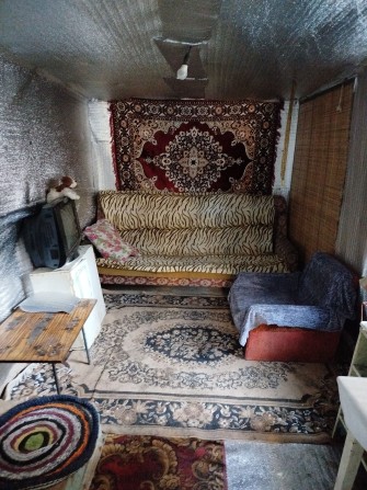 Сдам флигель комната и прихожая одному человеку 1700 гривен - фото 1