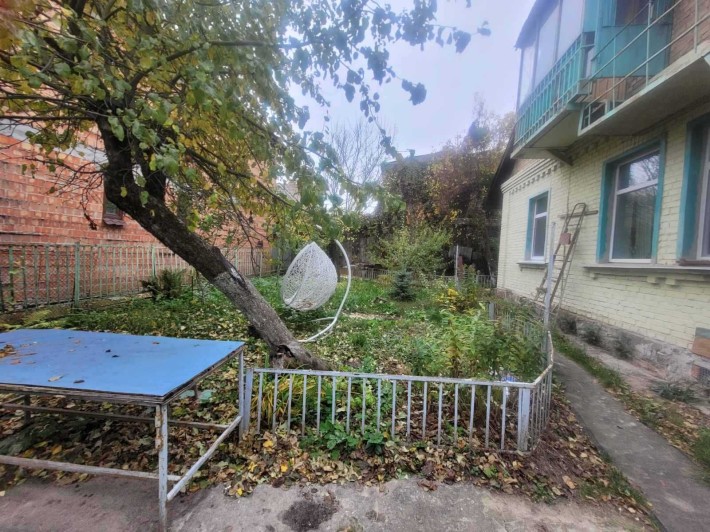 Пропоную 1\2 частину будинку Шевченківський р-н м Нивки поруч - фото 1