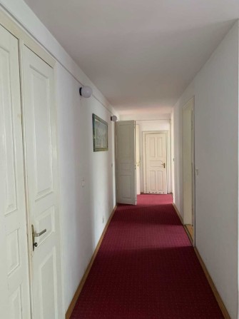 Оренда. Великий Будинок. Власна Територія. Чудова Локація. Паркінг! - фото 1