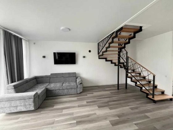 Здам hi tech будинок Львов