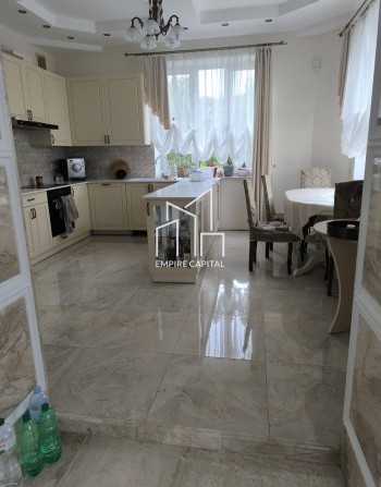 Оренда будинку по вул. Холодна - фото 1