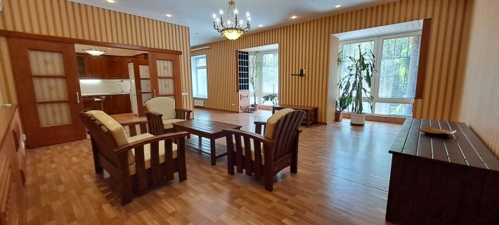 Ексклюзивна оренда Таунхаусу в самому ЦЕНТРІ Дніпра! - фото 1