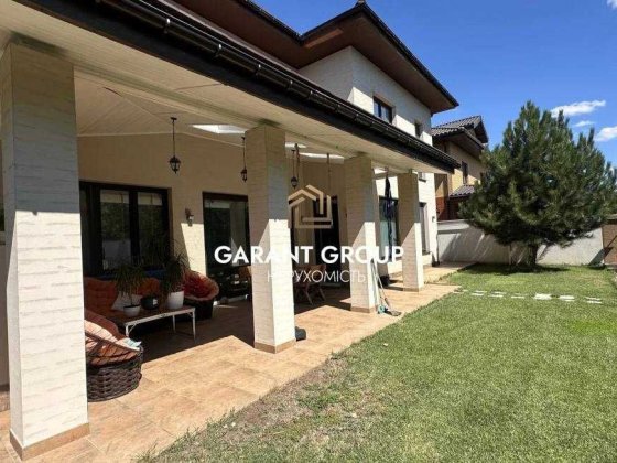 Сучасний будинок у котеджному містечку "Сосновий берег" Одесса