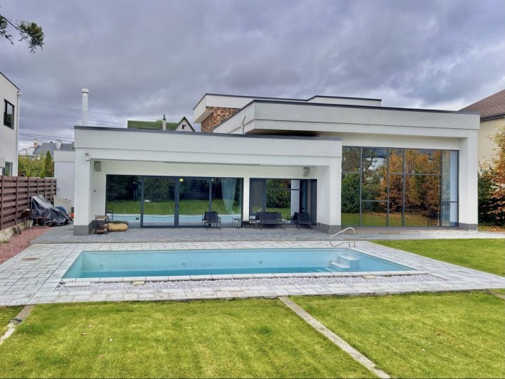 Комиссия 0%, Дом 6к с мебелью, бассейном, Киев 5 км, Княгини Ольги 14 - фото 1