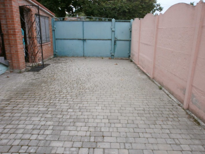 Сдам 1\2 ДОМА пешком от м. Холодная Гора. ЗАЕЗД для авто. ГАЗ. - фото 1