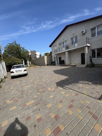 Сдам отличный дом 4 к 150 м Киевский район, можно с собакой большой ! - фото 1