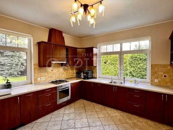 Оренда будинку з укриттям під офіс| Солом’янка, вул. Крутогірна 52 Київ