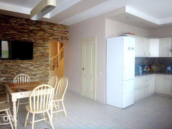 Аренда дома в курорте Пуща-Водица возле лесного озера! Київ