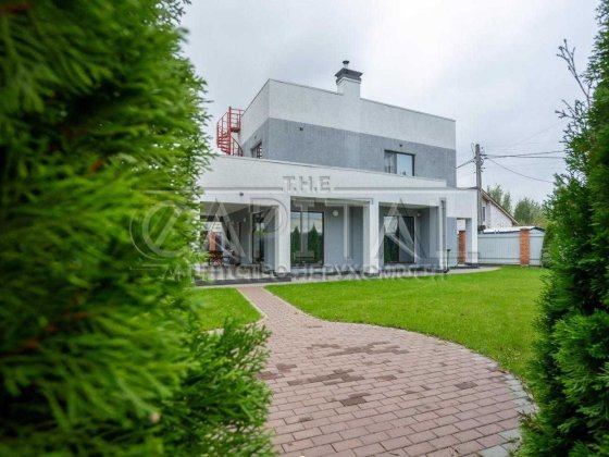 Аренда / Дом / на  Осокорках , 10 минут к метро Киев