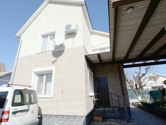 Торг Сдам дом 4 к 180 м ,оптиковолокно интернет,с подвалом 2эт ,генера Одесса