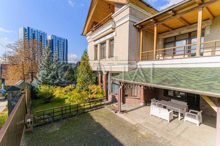 Аренда 570м Автономный ДОМ под офис  Центр Печерск ул. Раевского - фото 1