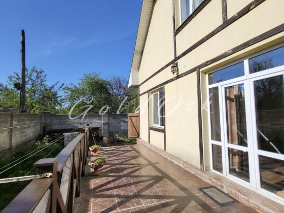 Здам Будинок з виходом на Озеро. Поруч Дніпро.Газ.Генератор. Киев