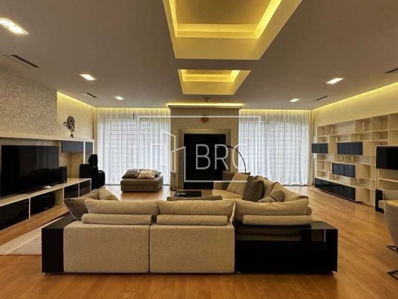 Аренда дома с бомбоубежищем и бассейном центр Печерск без комиссии Киев