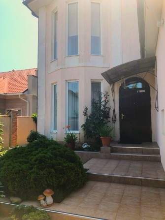 Сдам комфортный дом ул .Долгая -1500$ - фото 1