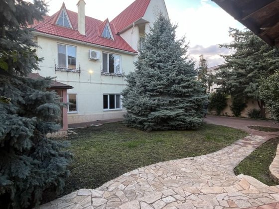 Сдам дом на Фонтане!Коммунальные включены в аренду! Одеса