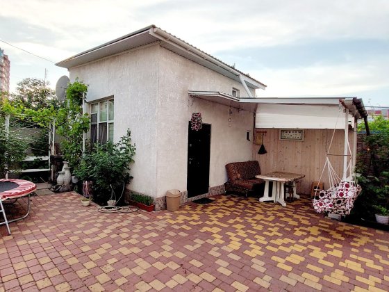 Дом /Вузовский/Левитана Одеса