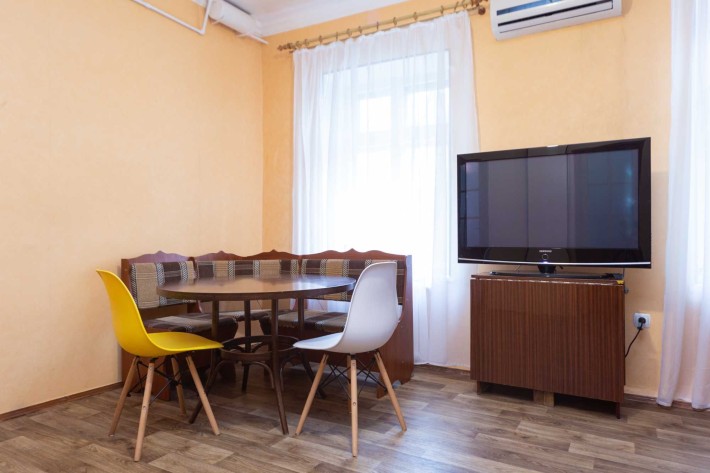 Небольшой трехкомнатний дом в Аркадии на 1-2-3 месяца. - фото 1