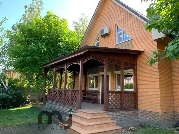 Оренда будинку 200 м², двір 12 соток / Нивки, пл Марченко / аренда дом - фото 1