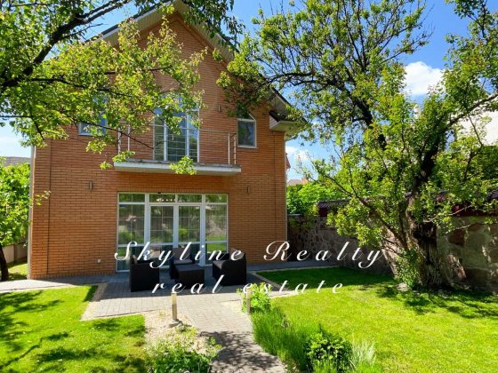 Оренда Сучасного Будинку на Печерську Ідеально для Невеликої Родини Київ