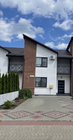 Оренда таунхауса площею 130 кв.м. в закритому ЖК «Струмочок» - фото 1