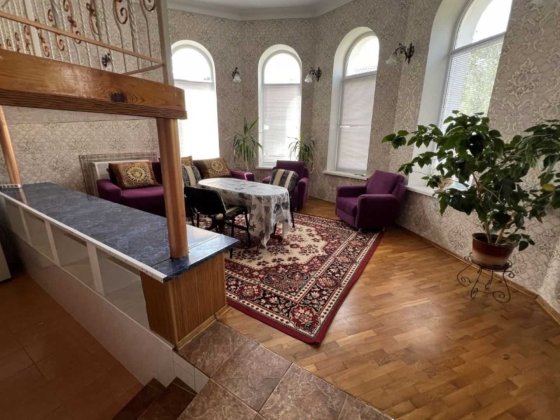 Часть дома ул. Виноградная, без залога оплата за 1 месяц, свободно Святопетрівське