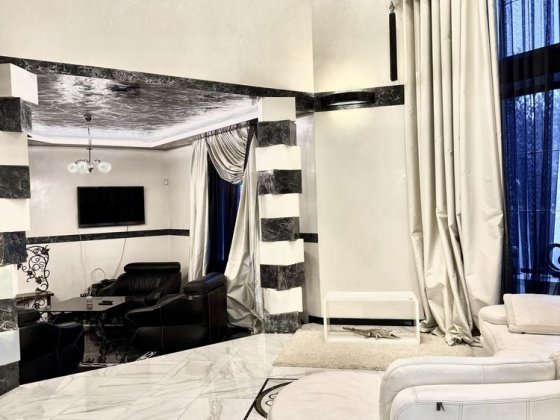 Здам будинок з сауною і каміном. 350м2, 10 соток. Є генератор Ворзель