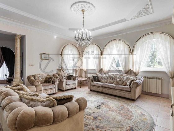 Пропонується в оренду просторий будинок 500м2 в Козині в КМ «Зоря». Козин