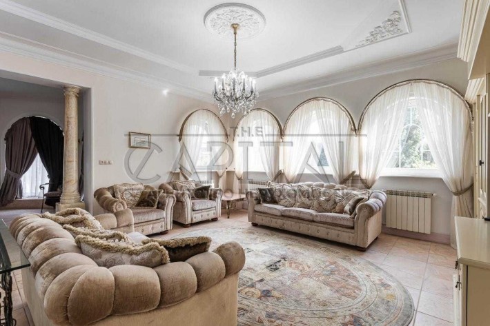 Пропонується в оренду просторий будинок 500м2 в Козині в КМ «Зоря». - фото 1