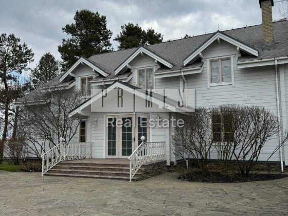 Оренда будинку в класичному стилі, вул. Берегова, Козин, бомбосховище Козин