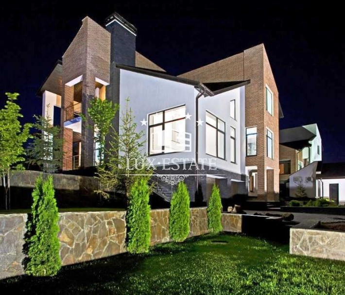 Аренда престижного дома в КГ Лесники от Печерска 15 минут - фото 1