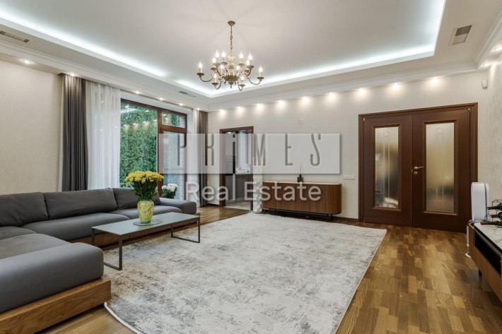 Оренда  сучасний Будинок Романків Київ - фото 1