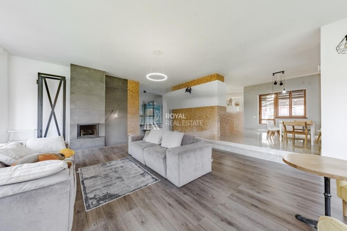 Оренда Будинок КМ Пуща Водиця 7-к 330м.кв Бучанський р-н Басейн - фото 1