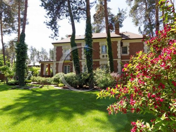 Оренда будинку 400м2 в англійському стилі з укриттям с.Романків Романков