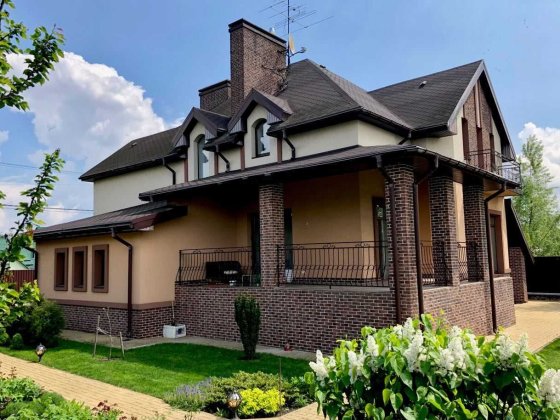 Без відсотків Довготривала оренда будинку біля води для сім’ї Таценки