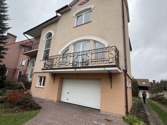 Оренда будинку в с. Конопниця «Царське Село», 10 хв до Львова Конопница