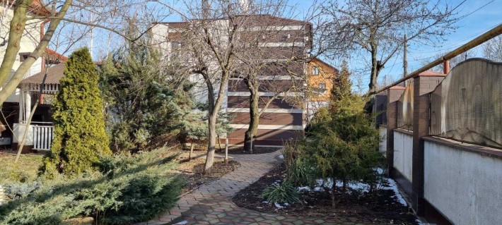 Крыжановка, Лески на закрытой территории, современный дом на 6 сотках - фото 1