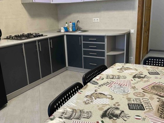 Сдам свою 1 ком. кв. Парковая 28 первая линия от моря Черноморск