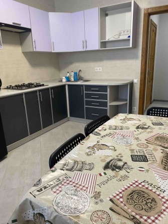 Сдам свою 1 ком. кв. Парковая 28 первая линия от моря - фото 1