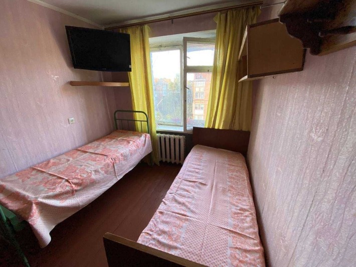 Здам в аренду кімнату в гуртожитку,  хорошому районі - фото 1