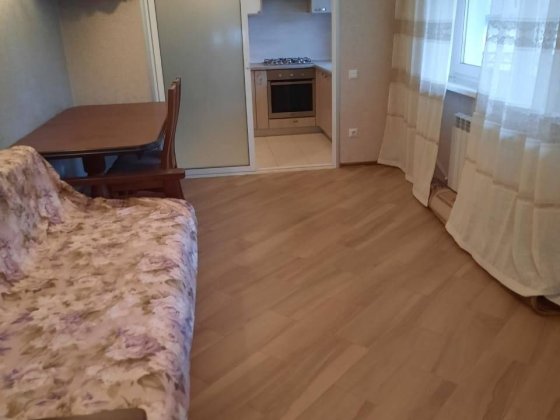 Здається житло недорого. Є меблі та техніка Хмельницький