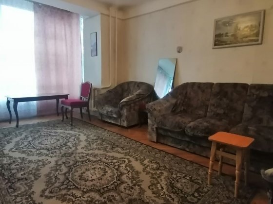 Затишна простора  кімната у центрі Вишневого Вишневое