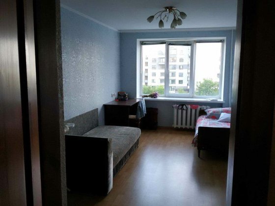 Шукаємо дівчину. На підселення