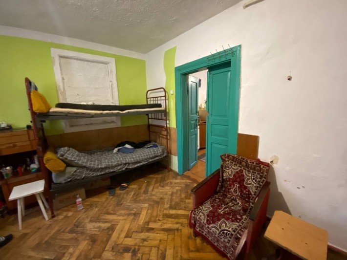 Здається місце у кімнаті, на 12-Школі. - фото 1