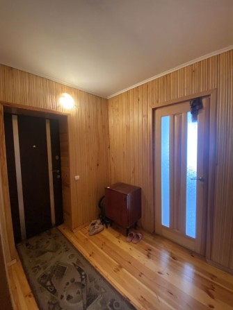 Кімната 1 або 2 Дівчатам З Доплат Лише Світло вул.Київська 16 - фото 1