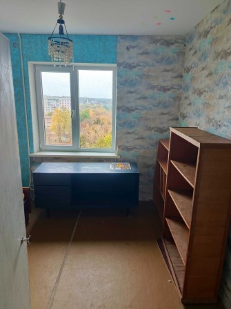 Здається 2 кімнати в 3 кімнатній квартирі - фото 1