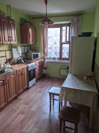 Оренда кімнати в трикімнатій квартирі. Без власника. - фото 1